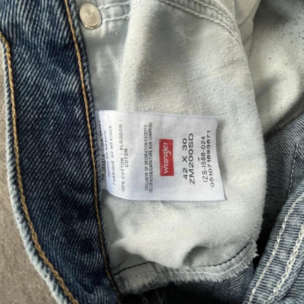 WRANGLER Authentics 42x30 Denim Blue Jeans Dark Rinse ZM200SD Wash